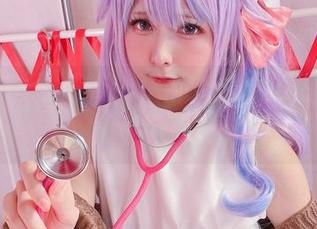 感受一下，Sayo Momo最新清纯套图，真是让人忍不住想靠近。